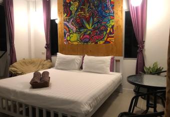 Jingle Bells Resort has Balcony rooms