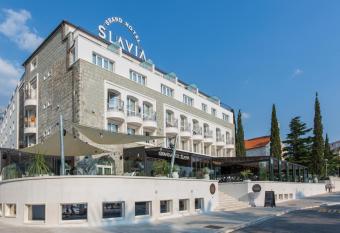 Grand Hotel Slavia has Balcony rooms