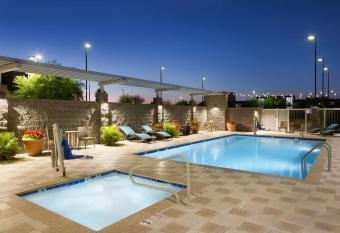 Home2 Suites By Hilton Glendale Westgate allows 18 year olds to book a room