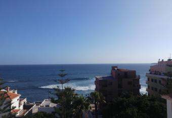 Lovely studia in Las Galletas con nice sea view has Balcony rooms