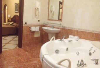 Al Boschetto has Balcony rooms