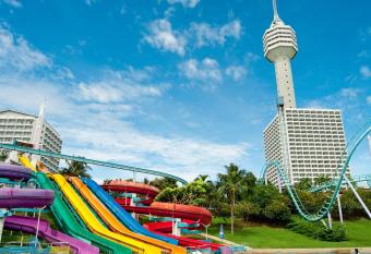 Pattaya Park Beach Resort has Balcony rooms