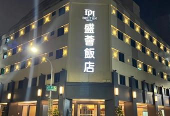 Delton Hotel allows 18 year olds to book a room