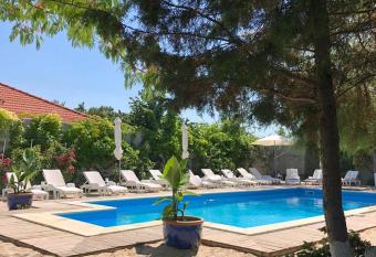 Casa Stavros has Balcony rooms