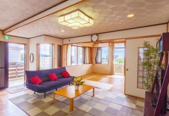 Kariyushi Condominium Resort Sea Side House allows 18 year olds to book a room