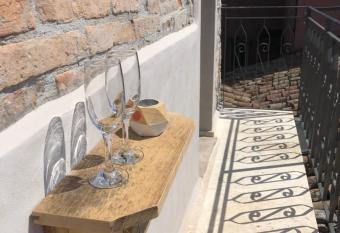 Casa degli Artisti has Balcony rooms