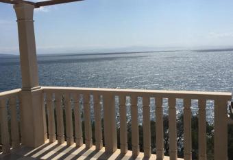 Apartments Elvira has Balcony rooms