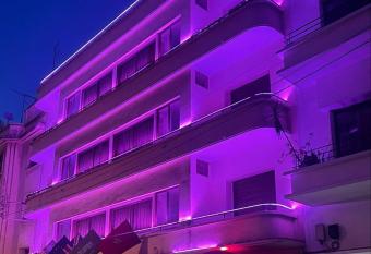 Astoria has Balcony rooms