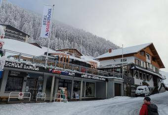 D   Ingo - Apartments & More allows 18 year olds to book a room