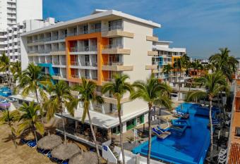 Star Palace Beach Hotel has Balcony rooms