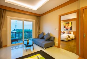 Romantic Khon Kaen Hotel has Balcony rooms