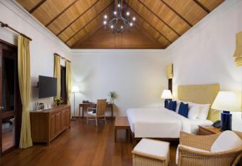 Le Menara Khao Lak has Balcony rooms