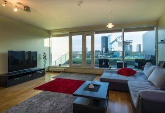 AirHome Apartments has Balcony rooms