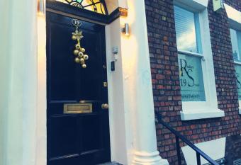 19 Rodney Street Apartments allows 18 year olds to book a room