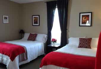 Carraway Guest House has Balcony rooms