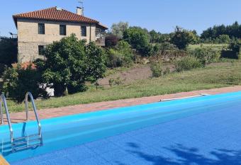 Caserio de Fontes allows 18 year olds to book a room