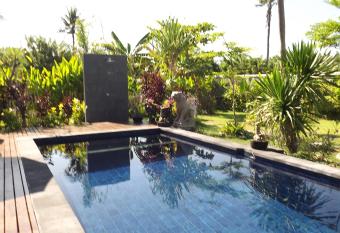 Dream Beach Villa Lembongan allows 18 year olds to book a room