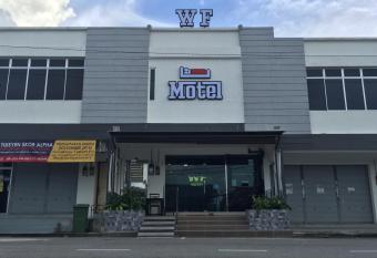 WF Motel allows 18 year olds to book a room