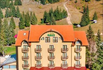 Aries V  rtop has Balcony rooms