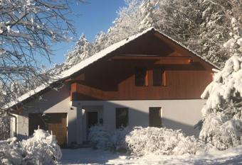 Villapark apartments 201, Lipno allows 18 year olds to book a room