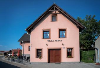 Penzion Villa Alena has Balcony rooms