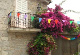 Casa das Magn  lias de Igarei has Balcony rooms