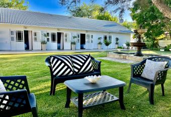 VIilla Vredenrust Guesthouse has Balcony rooms