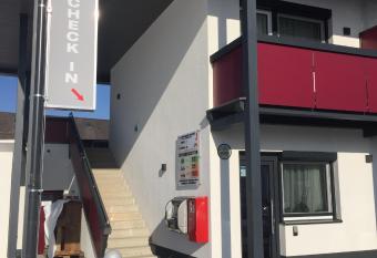 Burg Rooms allows 18 year olds to book a room