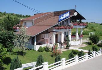 House Zupan has Balcony rooms