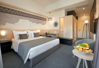 Hotel Salona Palace has Balcony rooms