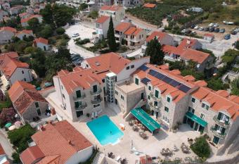 Hotel Ivan Dujmovi   Dvori has Balcony rooms