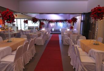 Mabolo Royal Hotel allows 18 year olds to book a room