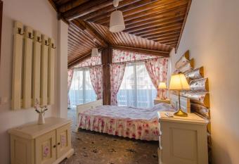 Klass Predeal has Balcony rooms