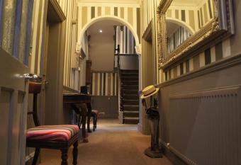 Burlington House has Balcony rooms