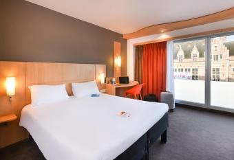 ibis Kortrijk Centrum allows 18 year olds to book a room