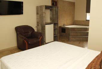 Hotel Varadero Internacional allows 18 year olds to book a room