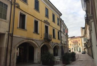 B&B Via Garibaldi has Balcony rooms