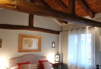 Altana Sul Tetto allows 18 year olds to book a room