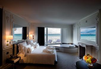 Relais La Speranzina allows 18 year olds to book a room