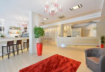 Hotel Fiamma has Balcony rooms