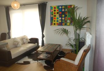 Rosys Appartement allows 18 year olds to book a room