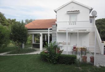 Family friendly apartments with a swimming pool Mundanije, Rab - 5076 has Balcony rooms