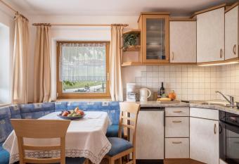 Haus Belodei - Apt A has Balcony rooms