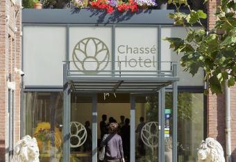 Chasse Hotel allows 18 year olds to book a room