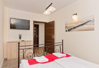 Pokoje Go  cinne Krzy   has Balcony rooms