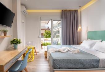 Kochyli Garden Studios has Balcony rooms