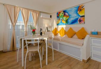 Casa Luca has Balcony rooms