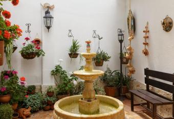 Tonsuca has Balcony rooms