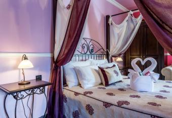 Hotel Bitoraj Fu  ine has Balcony rooms