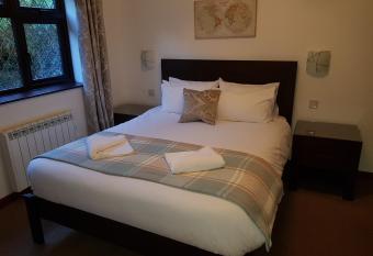 Bay Lodge allows 18 year olds to book a room